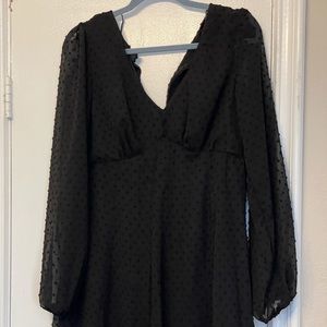 1x black long sleeve midi dress
